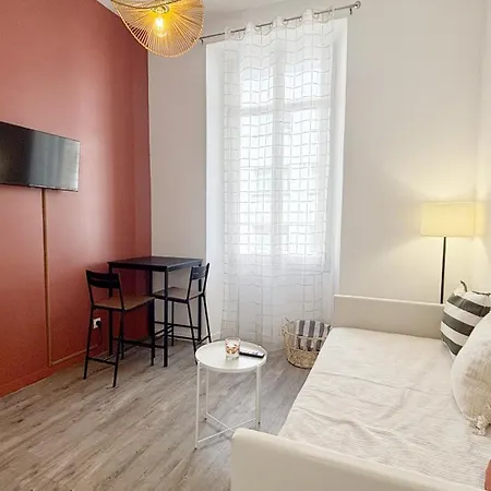 Proche Palais Des Festivals, T2 Avec Mezzanine - Palmazur *