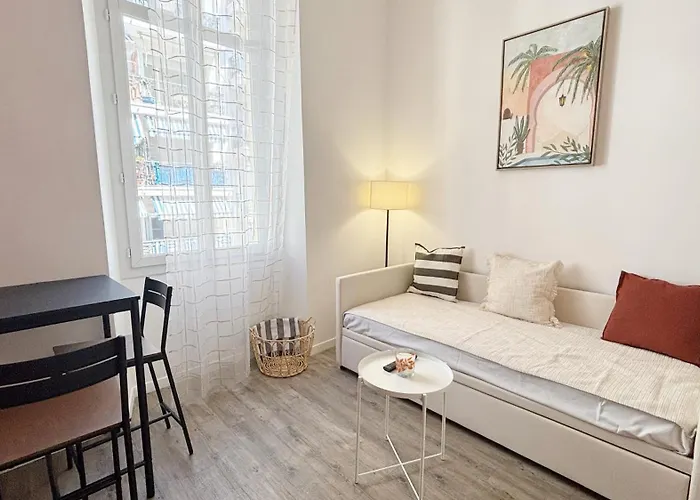 Proche Palais Des Festivals, T2 Avec Mezzanine - Palmazur Cannes