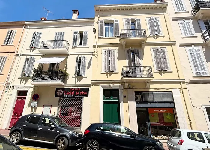 Proche Palais Des Festivals, T2 Avec Mezzanine - Palmazur Cannes